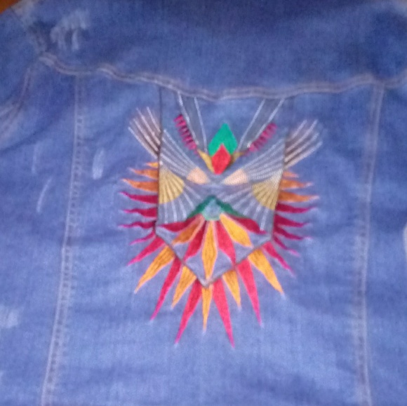 Aztec Distressed look denim jacket plus size 2x - Picture 1 of 12
